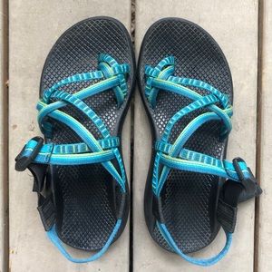 DOUBLE STRAP CHACOS
